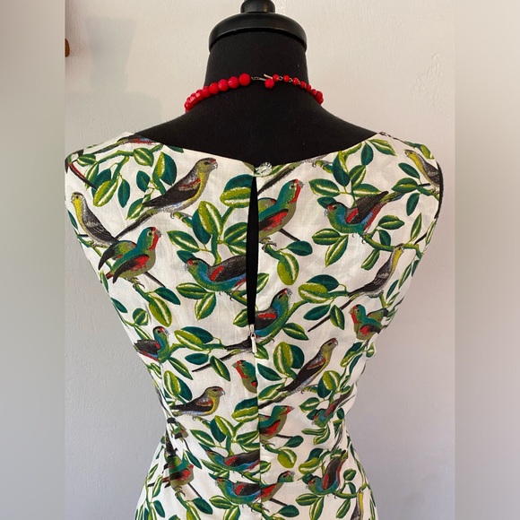 🦜 EMILY and FIN TROPICAL BIRD DRESS - Picture 4 of 10